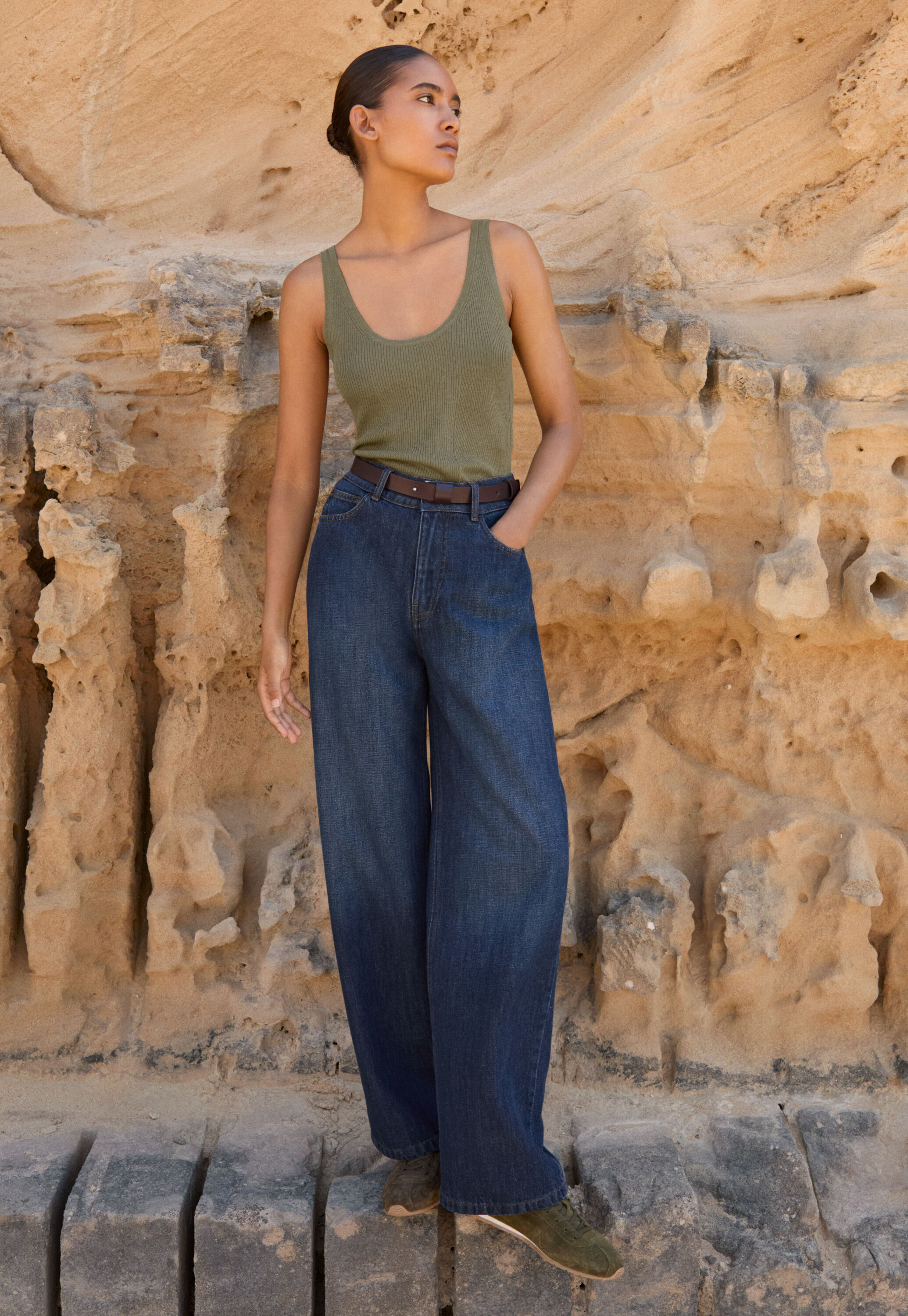 Jeans mit geradem Bein, Mitteldunkle Waschung, large