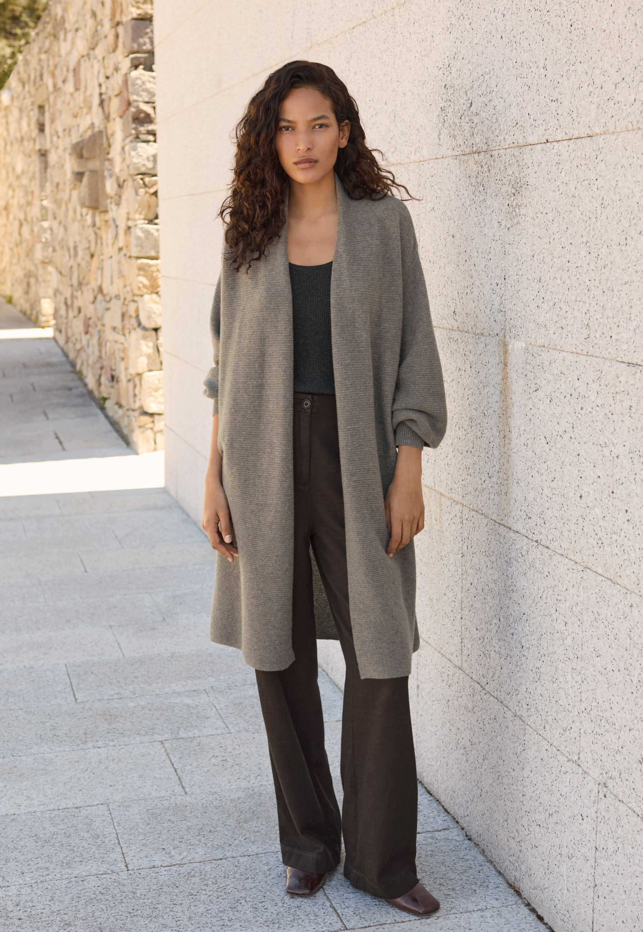 Kleid mit Peplum-Saum