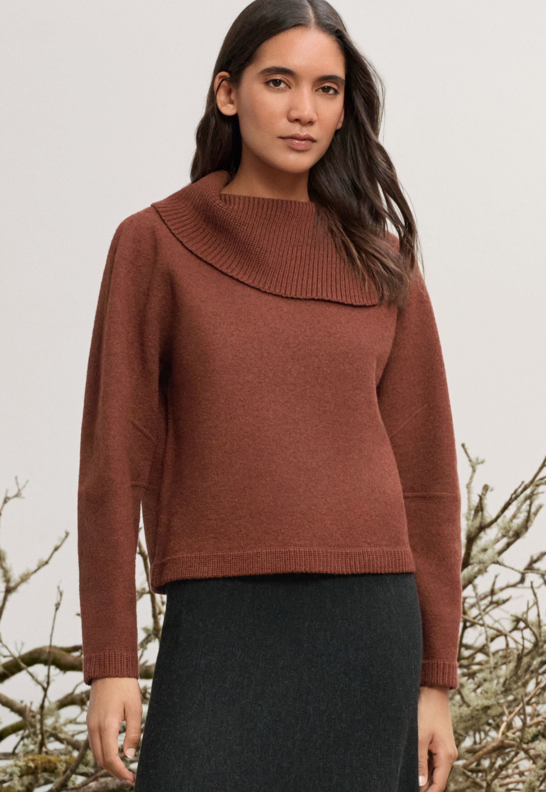 Pullover mit Schlitzkragen
