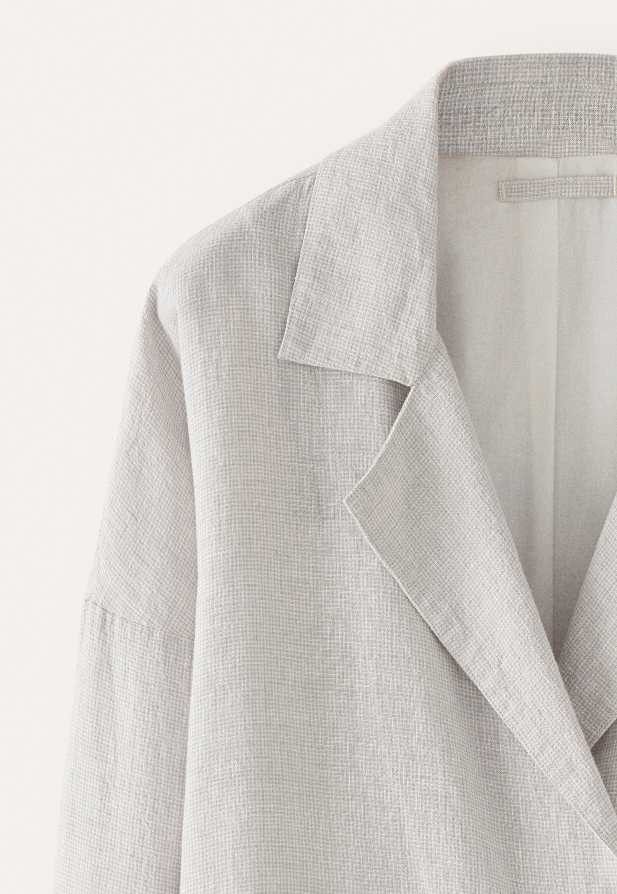 Jacke mit breitem Kragen