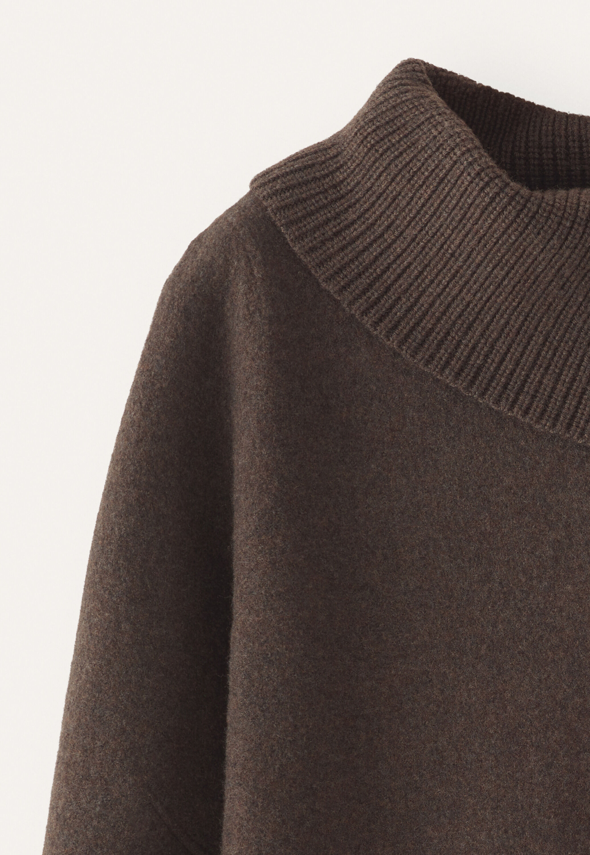 Pullover mit Schlitzkragen, Dunkelbraun, large