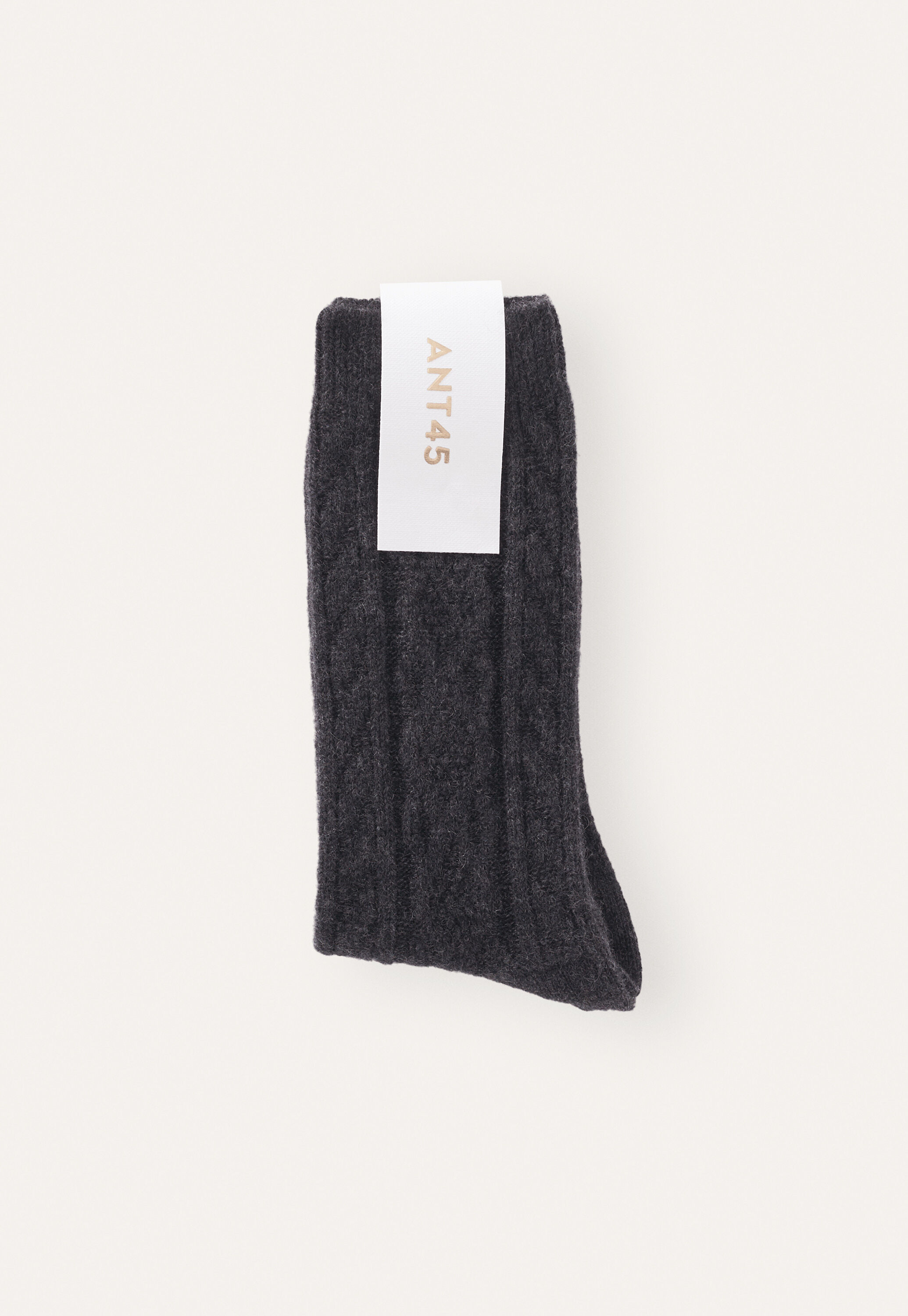 Socken mit Zopfmuster