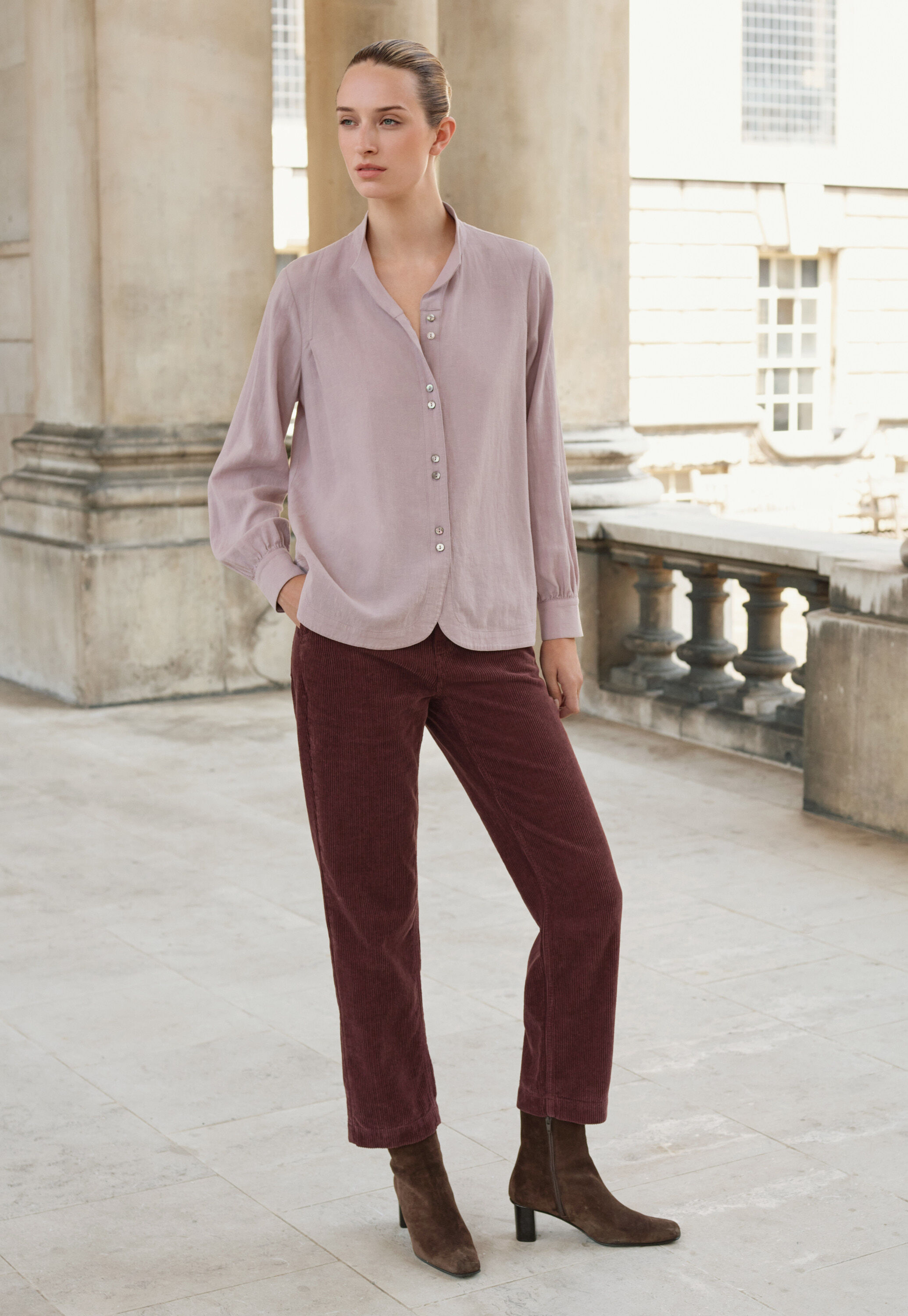 Schmale, k&uuml;rzere Hose, Zartes Aubergine, large