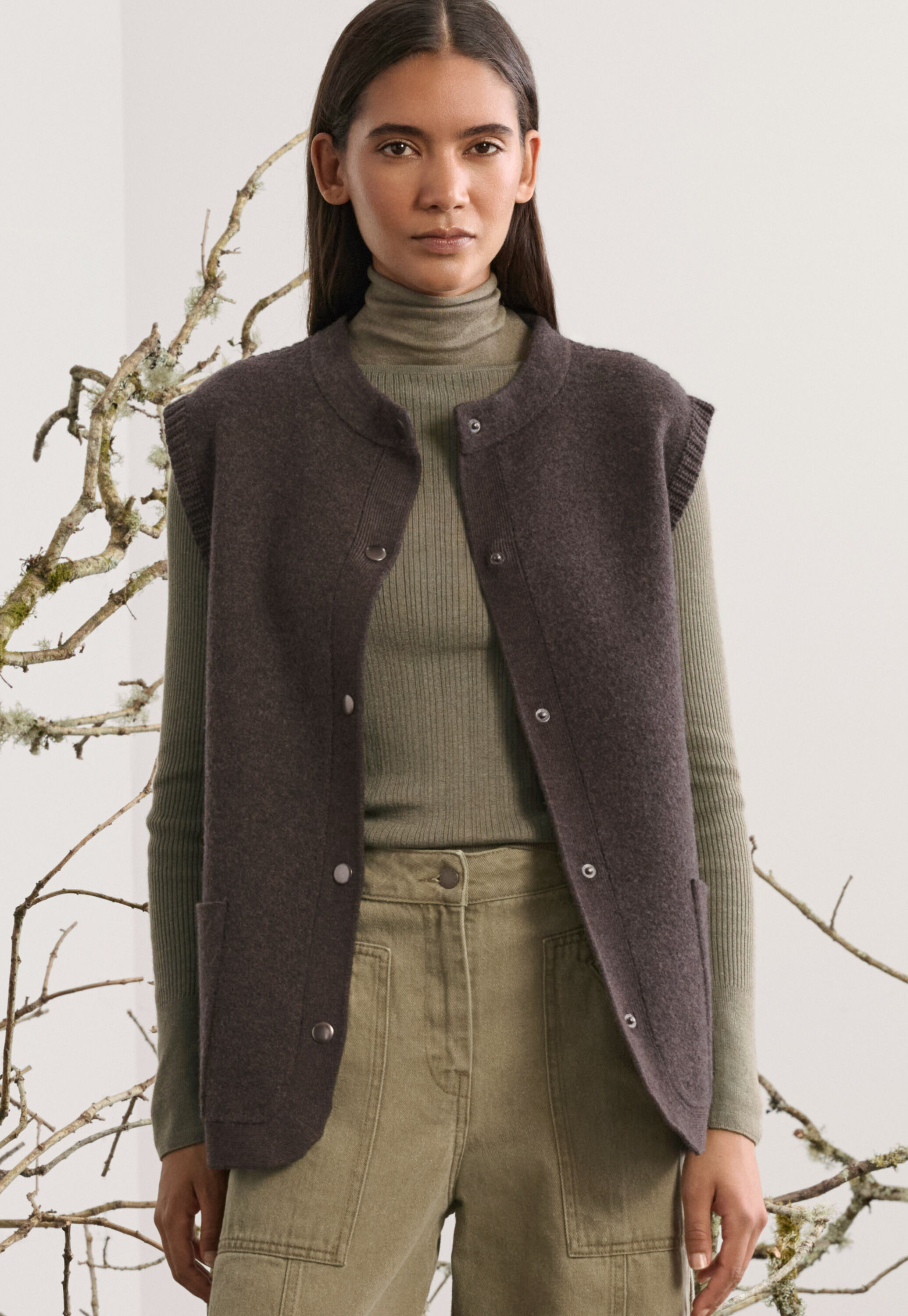 Strickgilet, Dunkelbraun, large