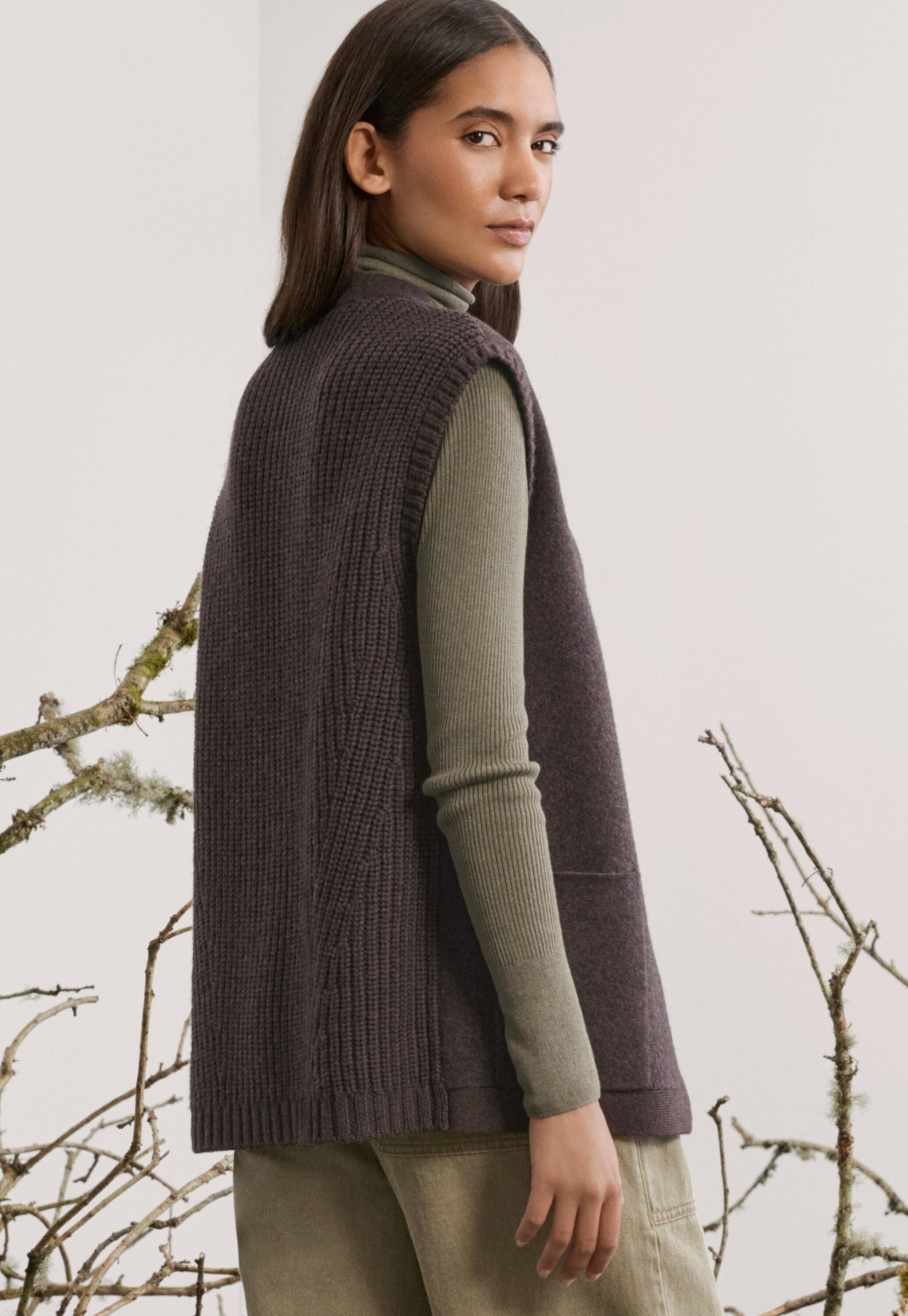 Strickgilet, Dunkelbraun, large