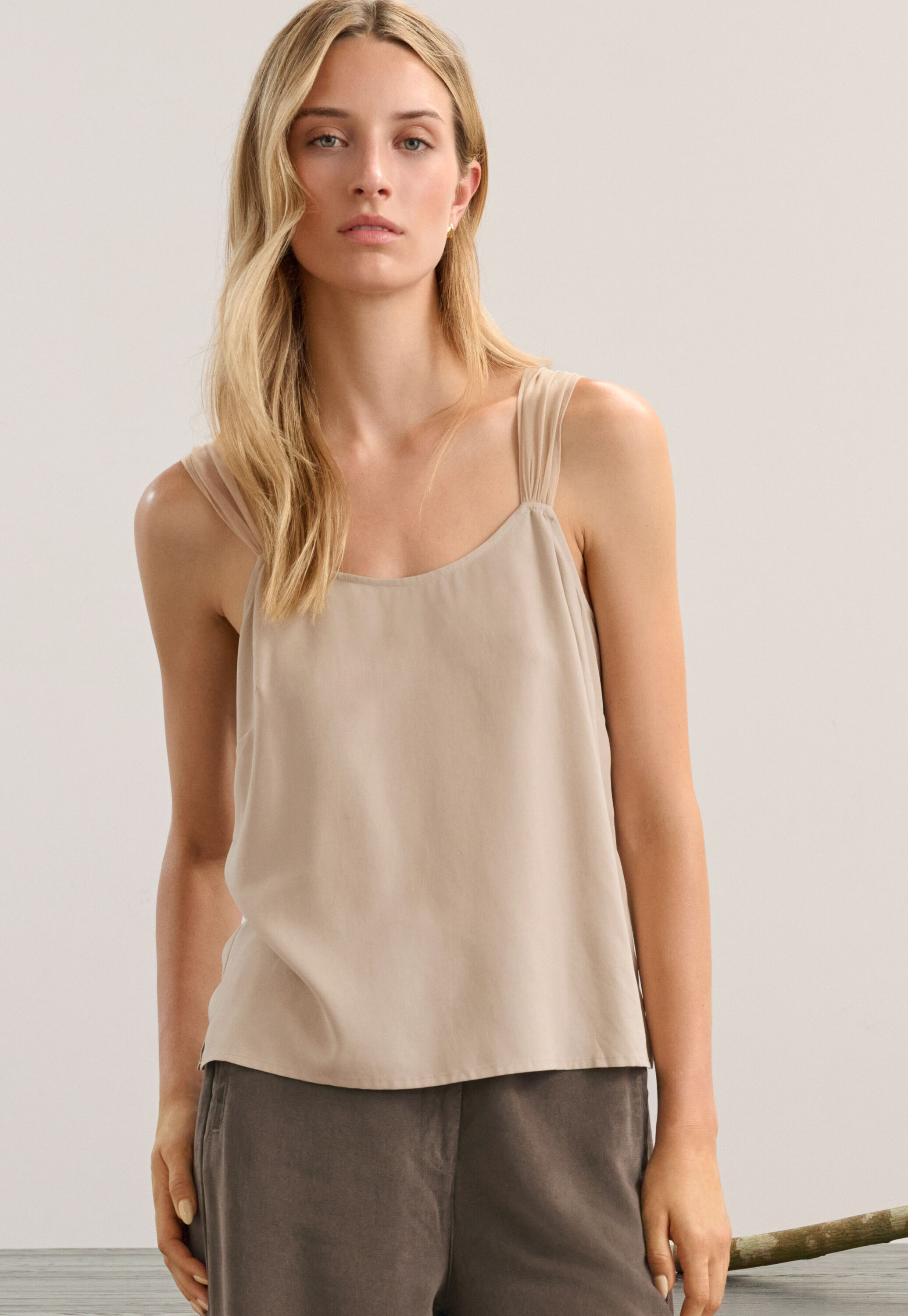 Camisole mit Chiffontr&auml;gern, Zartes Rehbraun, large