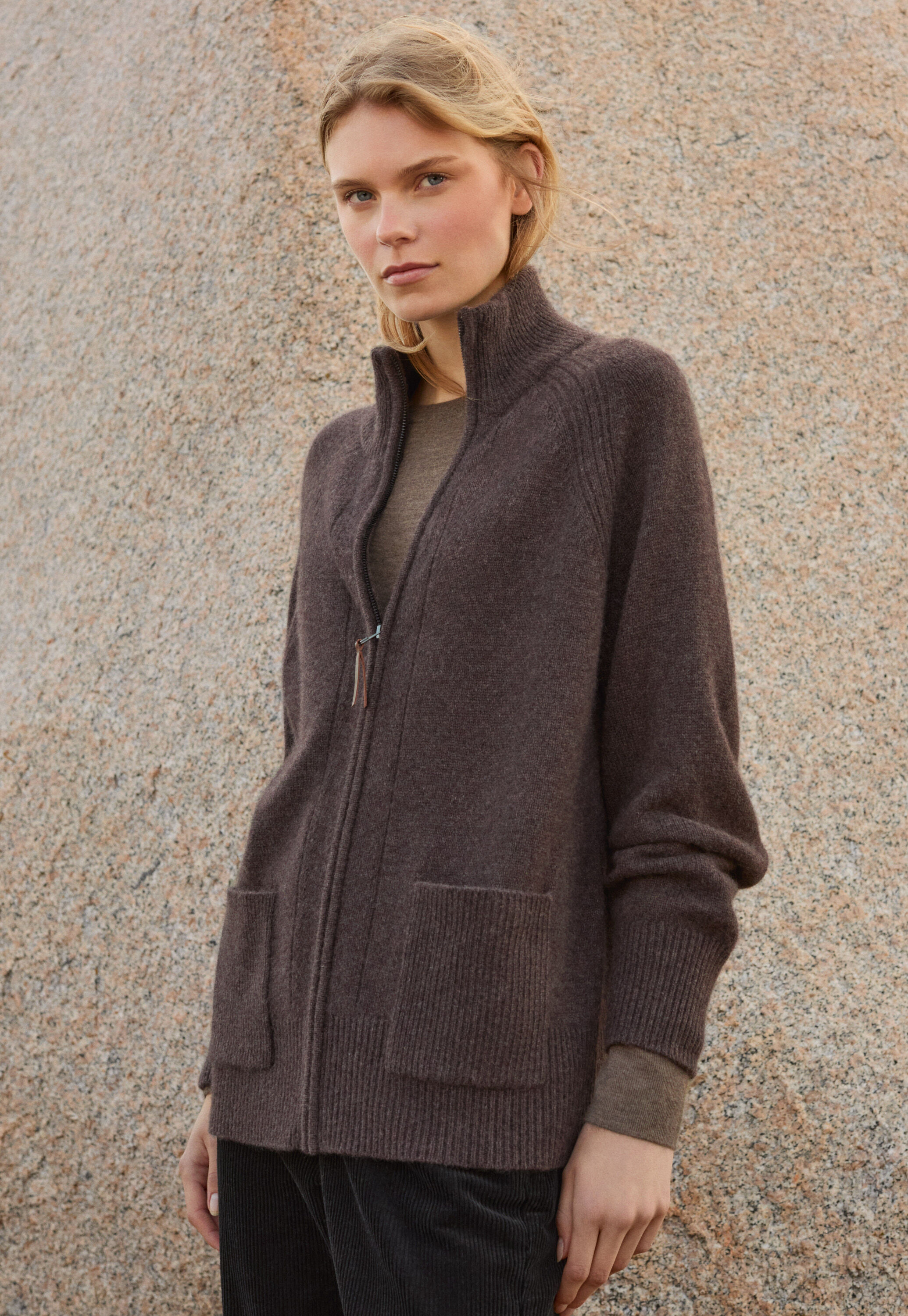 Durchgekn&ouml;pfter Pullover