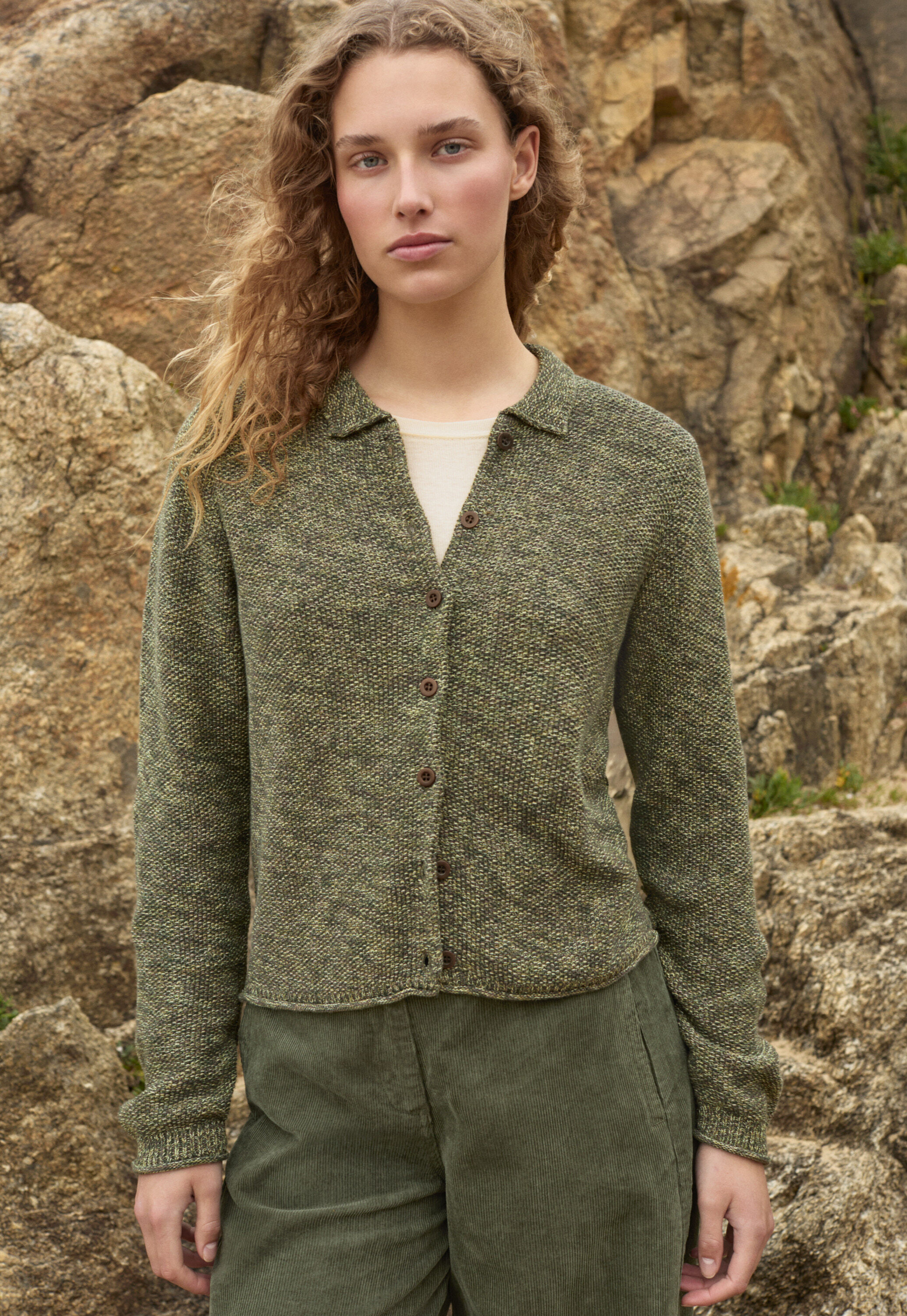 Cardigan im Perlmuster