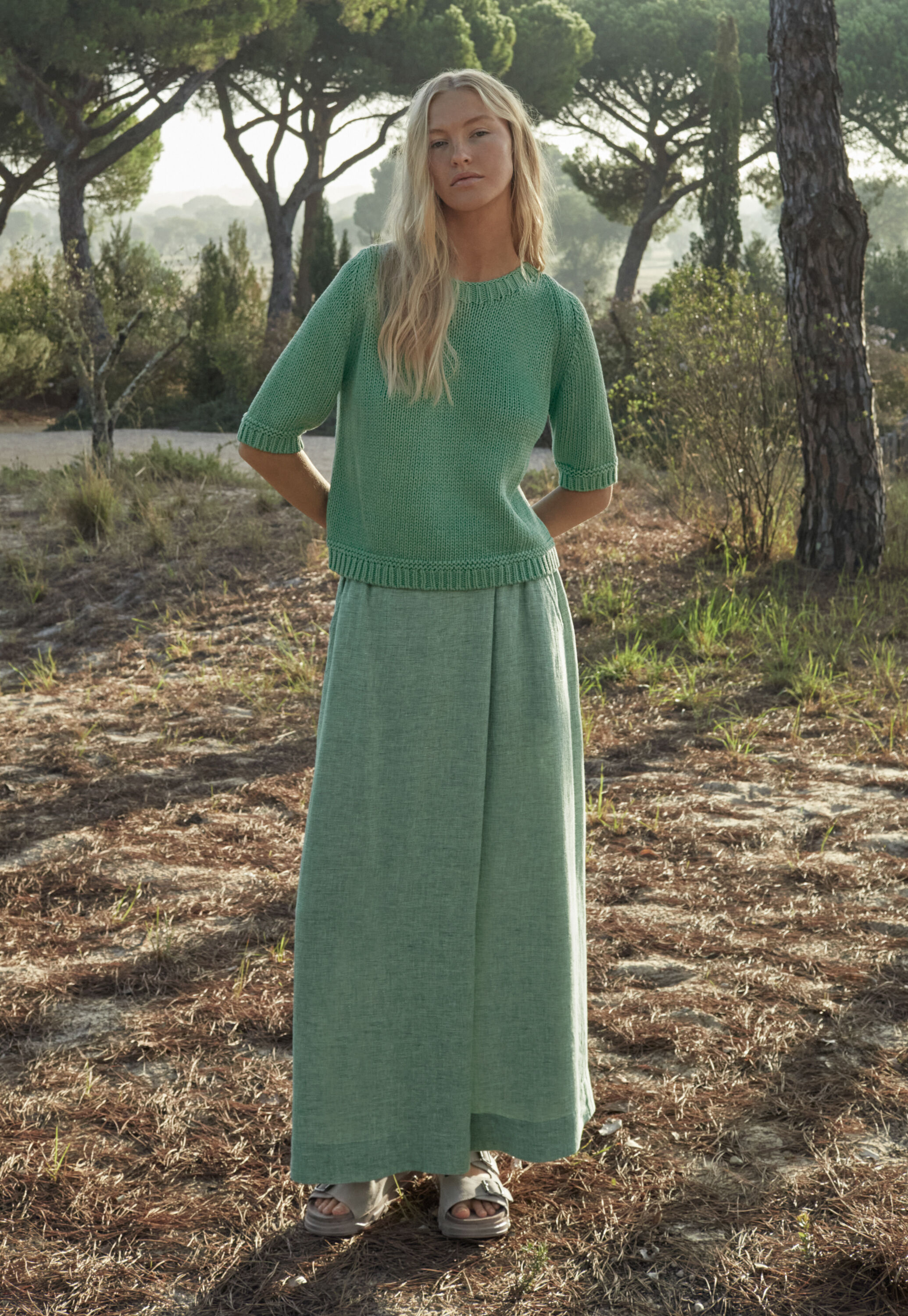 Bluse mit eingewebtem Kreuzmuster