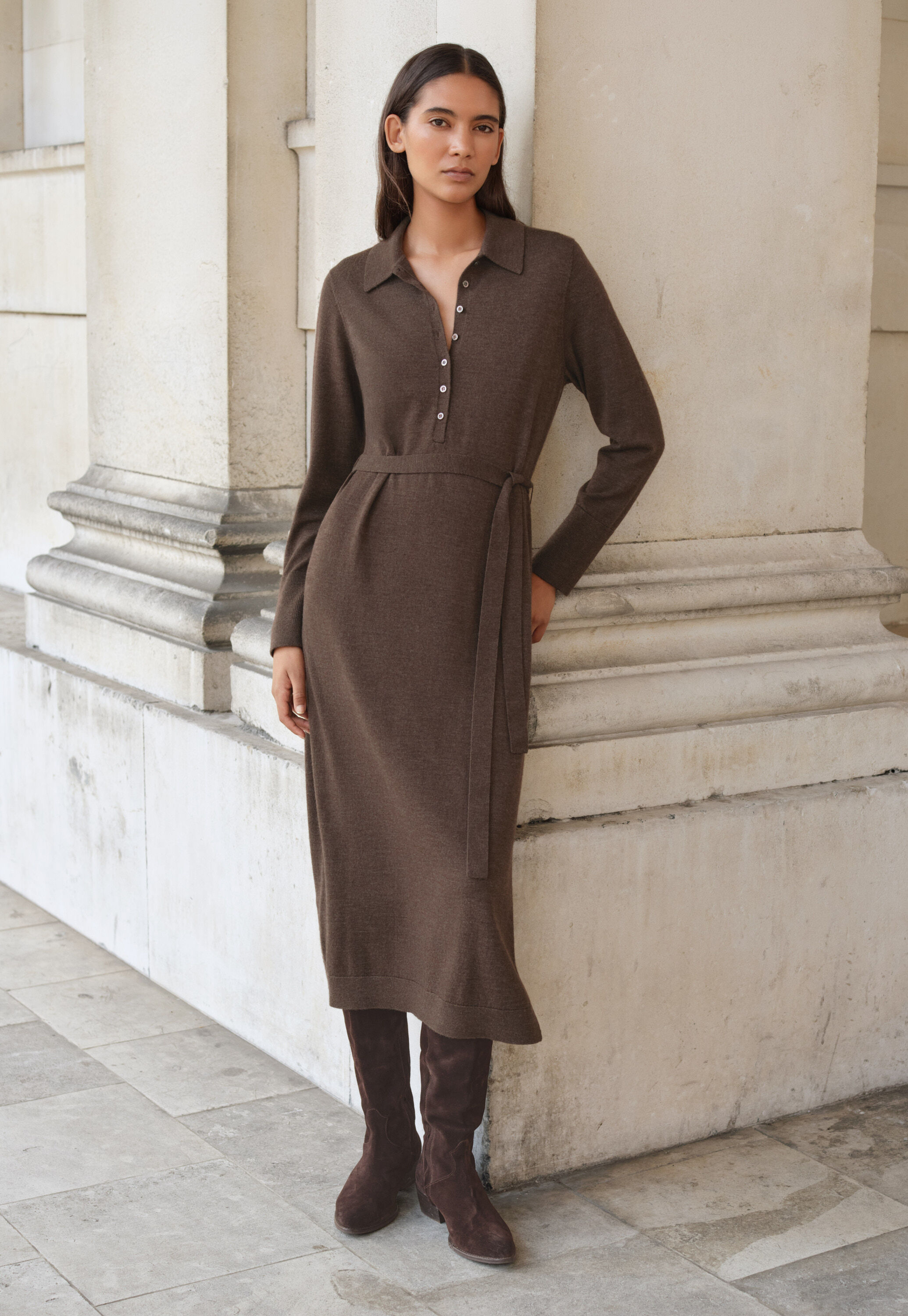 Strickkleid mit Bindeg&uuml;rtel
