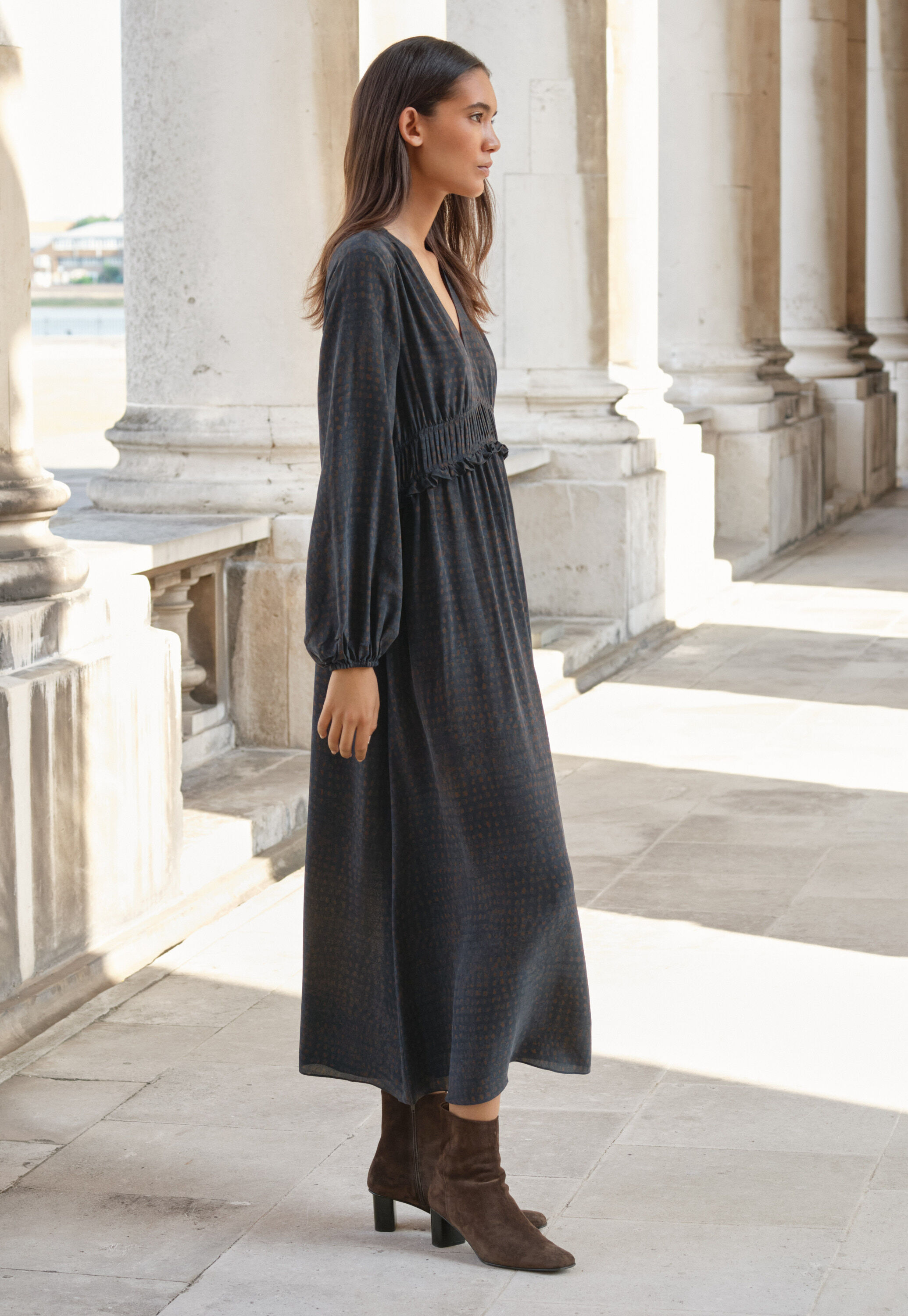 Kleid mit Faltendetail, Aquamarin-Braun, large