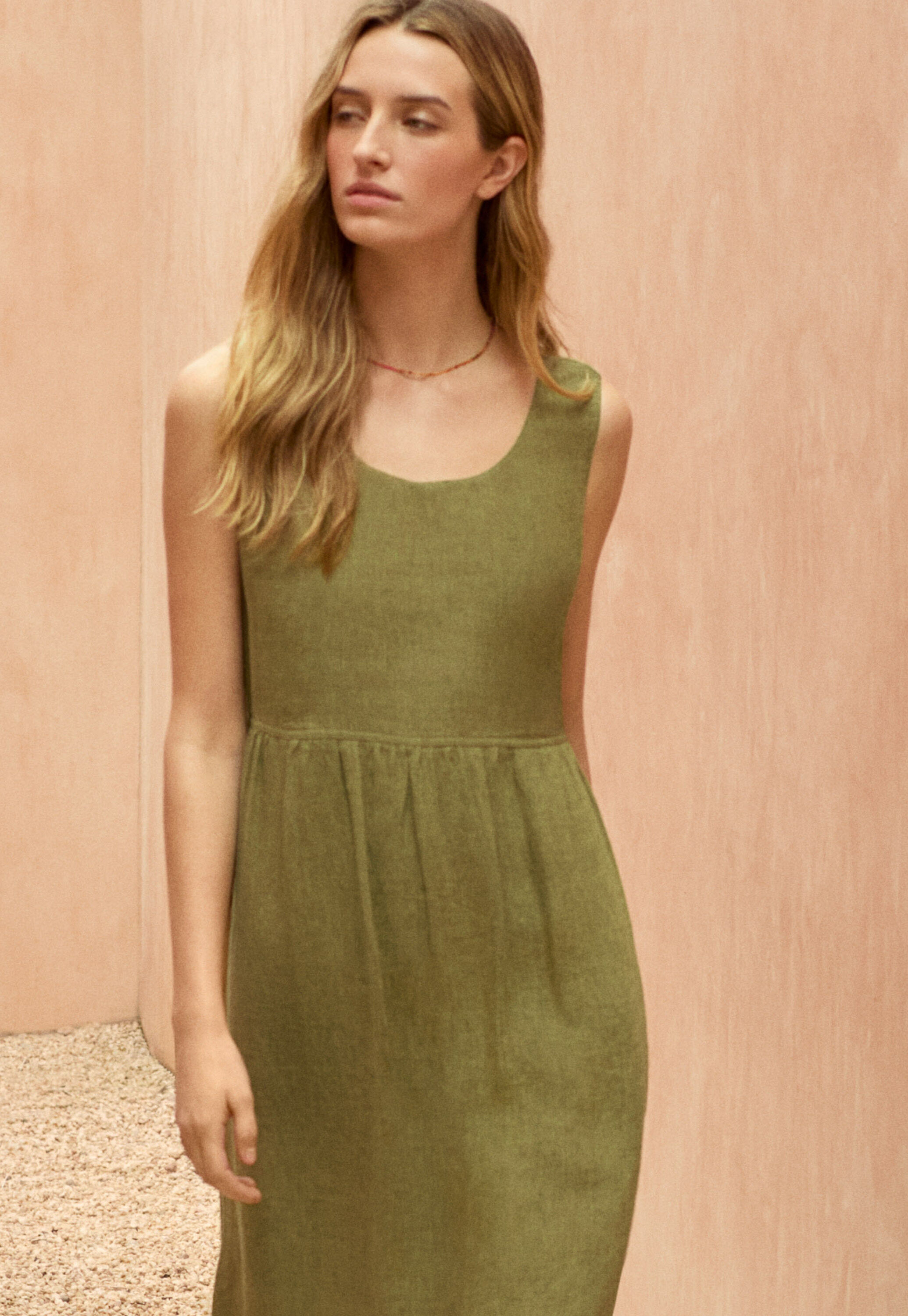 Bluse mit eingewebtem Kreuzmuster
