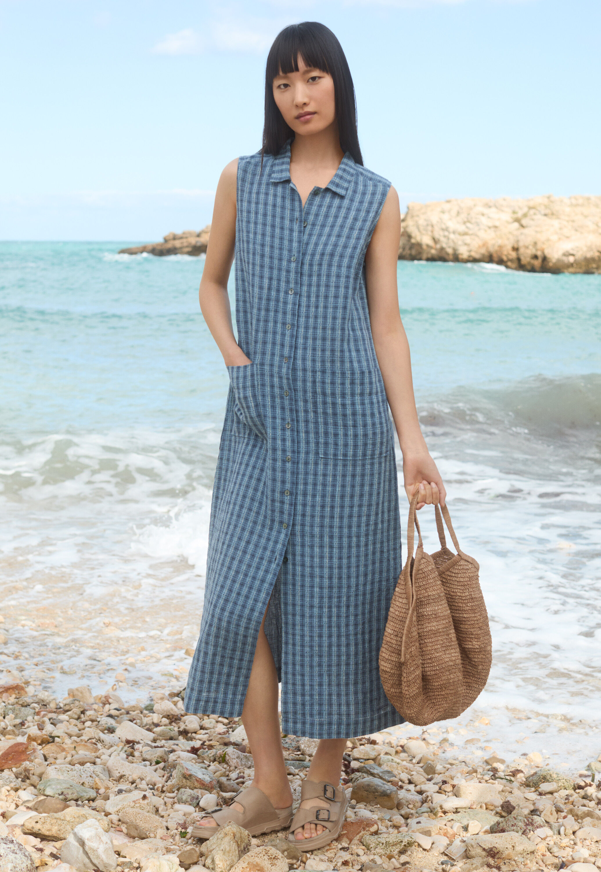 Bluse mit eingewebtem Kreuzmuster