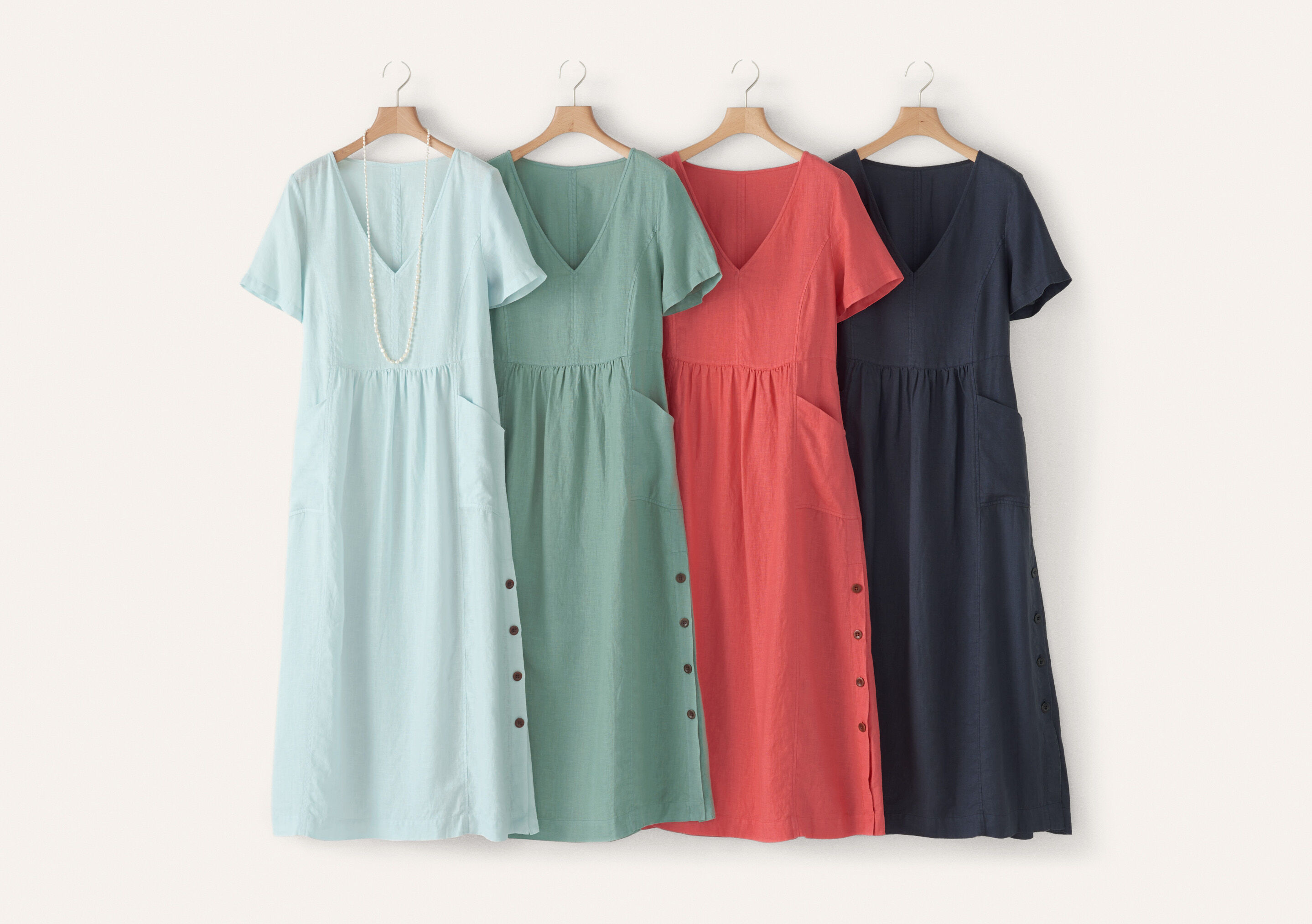 Bluse mit eingewebtem Kreuzmuster