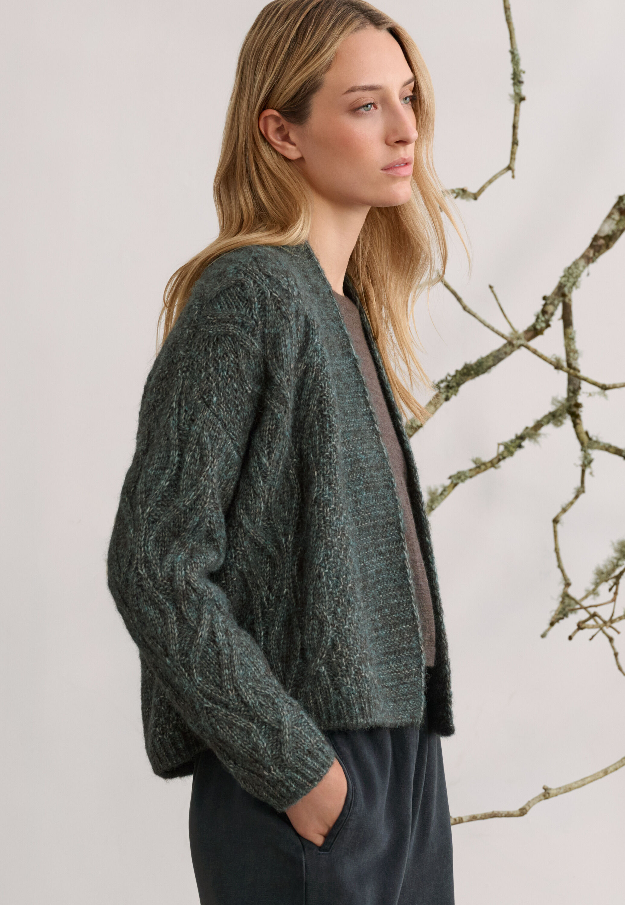 Pullover mit Trichterkragen