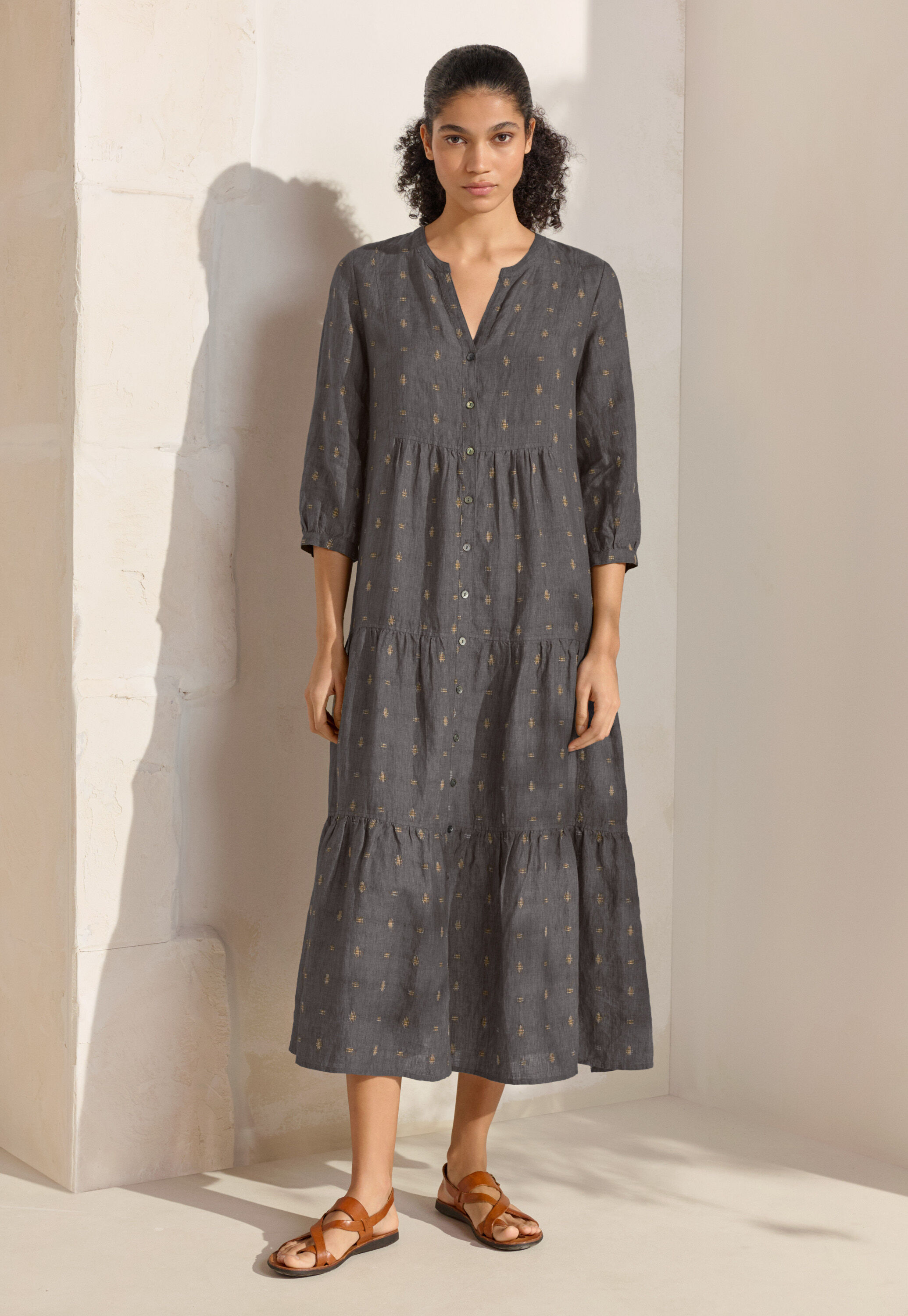 Bluse mit eingewebtem Kreuzmuster