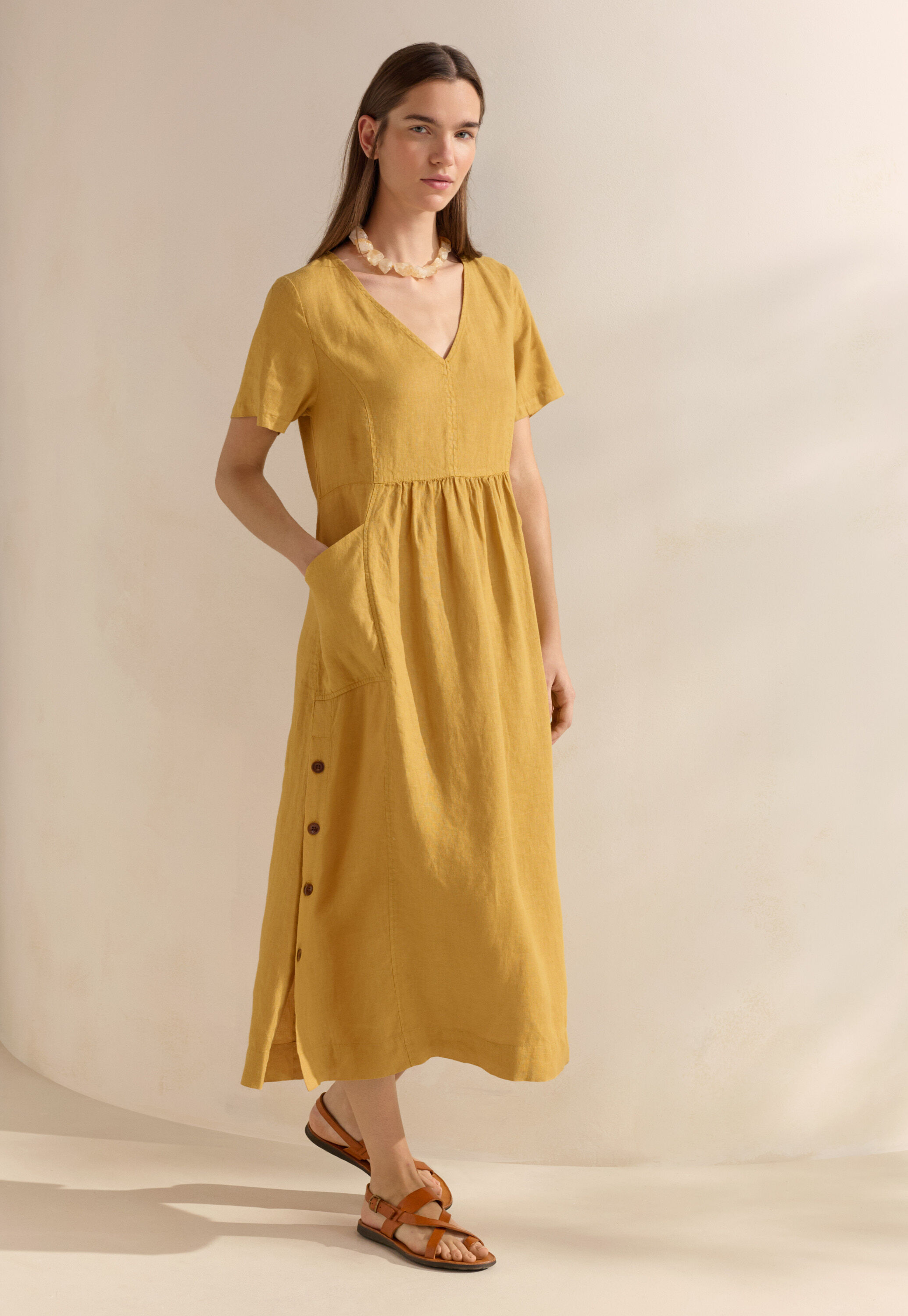 Bluse mit eingewebtem Kreuzmuster