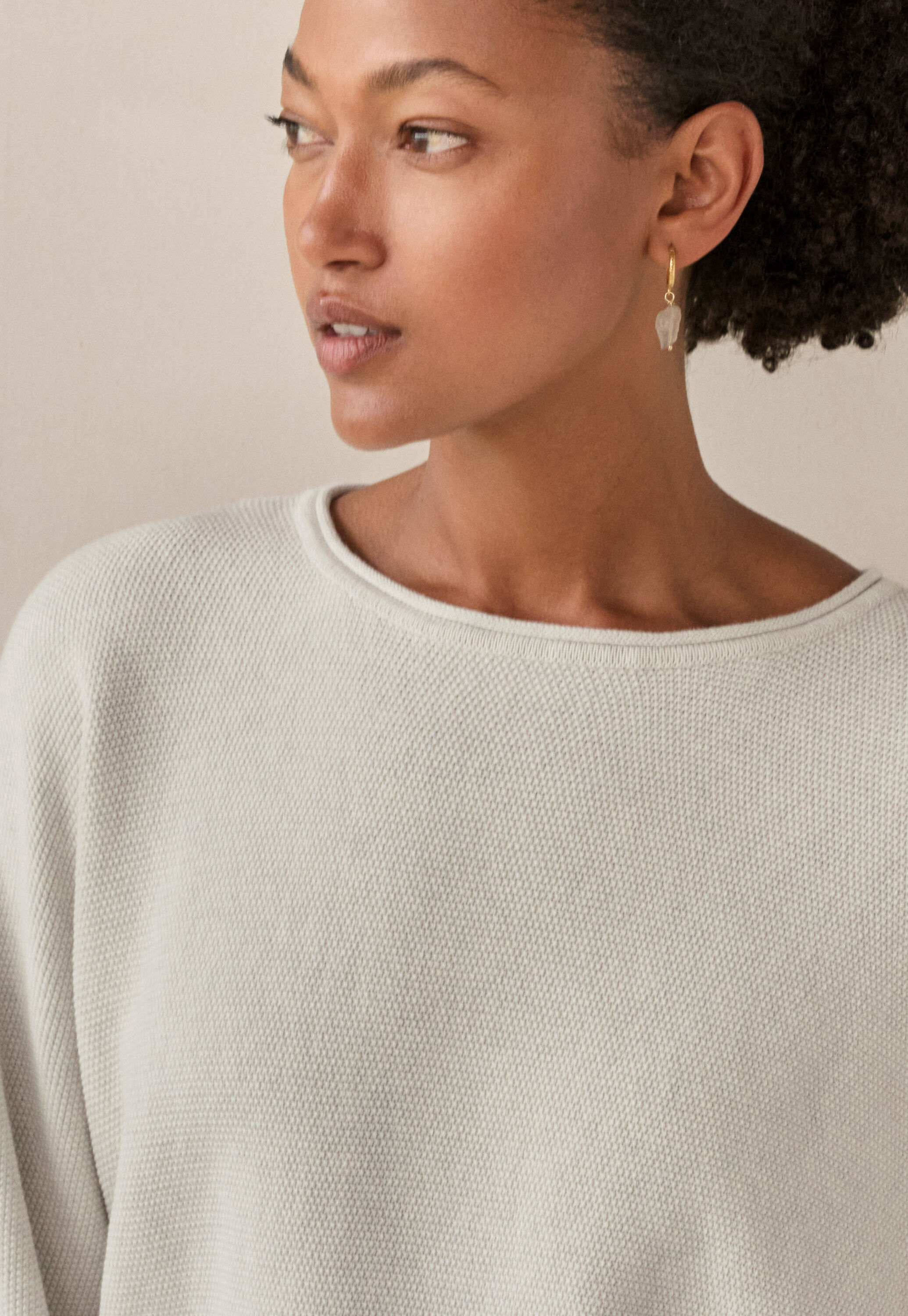 Bluse mit geschwungenen &Auml;rmeln