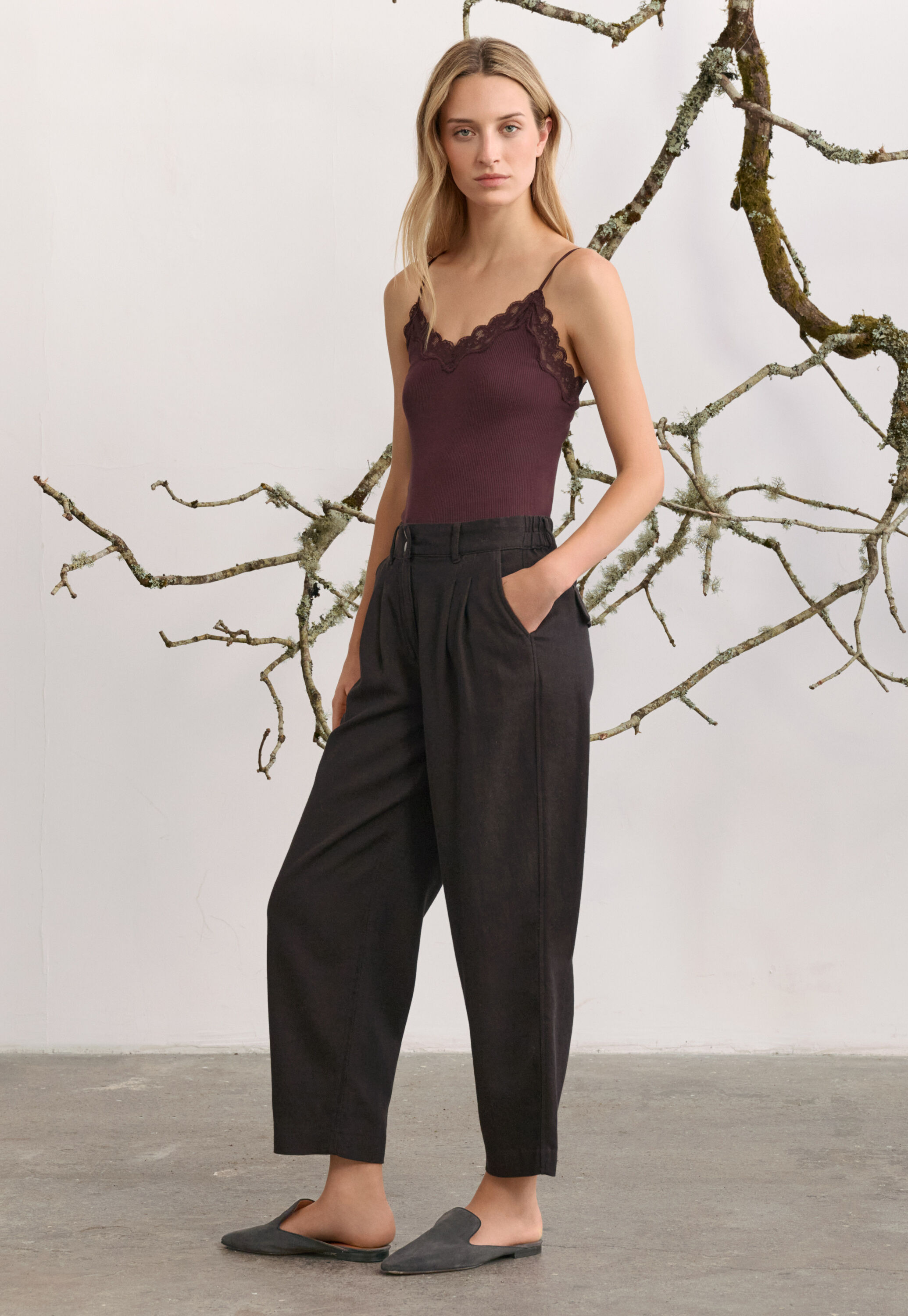 Schmal zulaufende Hose