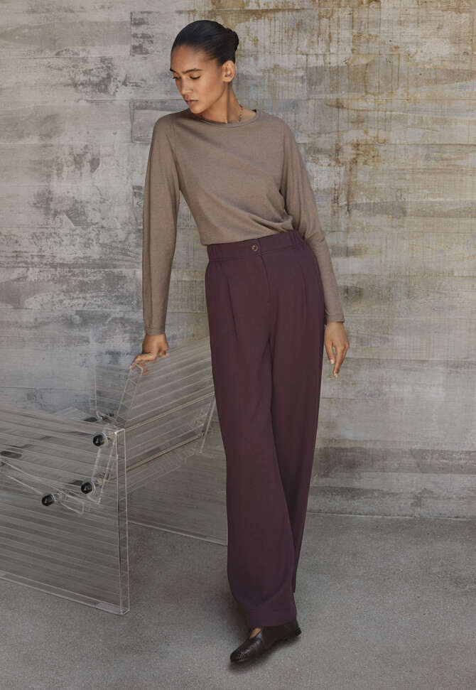 Oberteil mit Rundhalsausschnitt, Zartes Taupe, completeTheLook