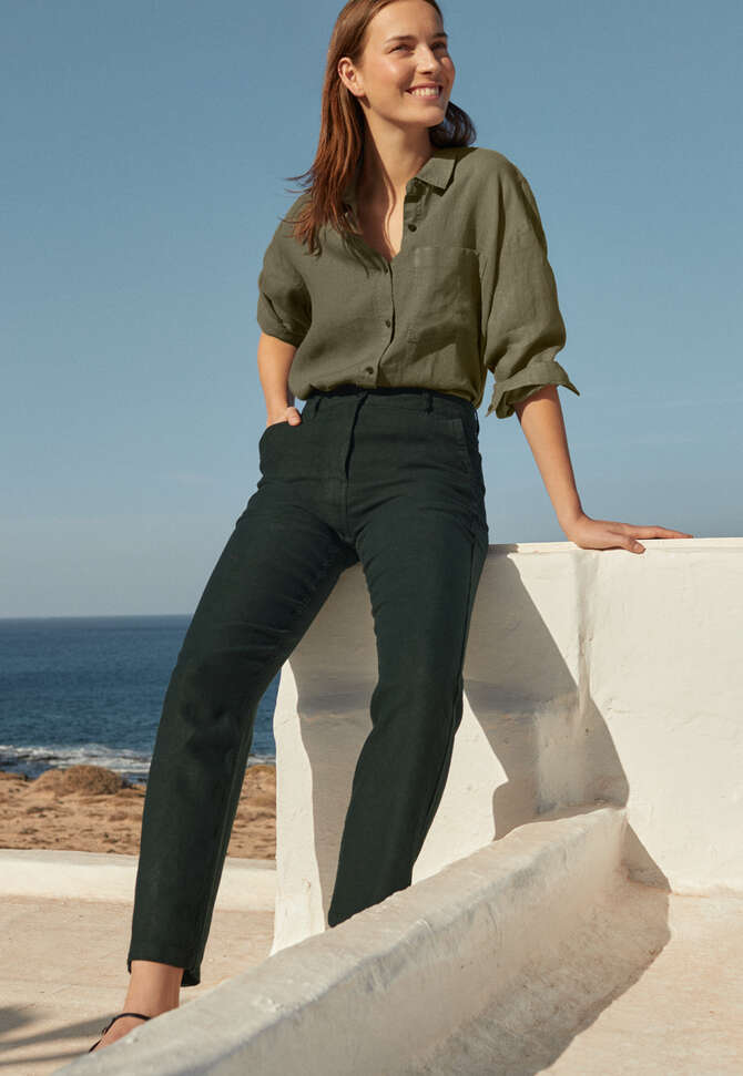 Jeans mit schmalem Bein, Flaschengr&uuml;n, completeTheLook