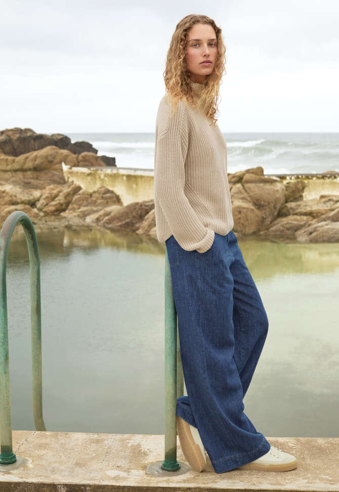 Pullover mit Trichterkragen, Sandstein, completeTheLook